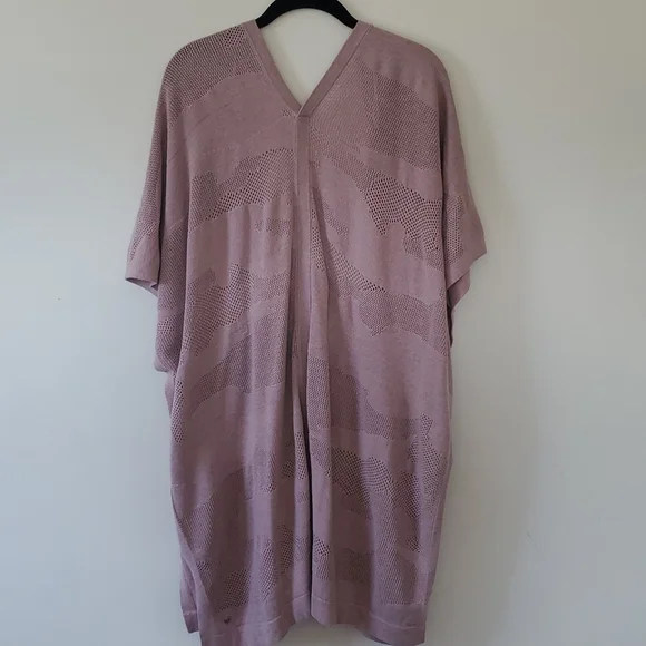 Lululemon Find Your Light Wrap - Picture 7 of 12